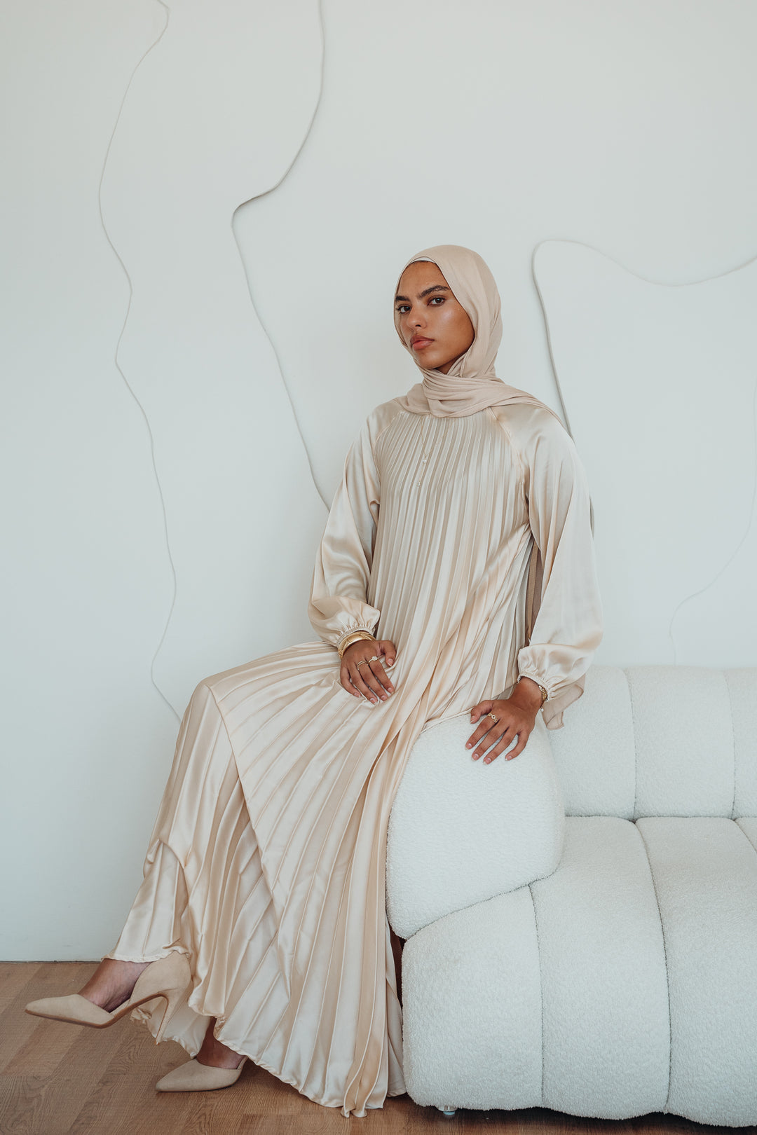 Fully pleated satin dress C0166