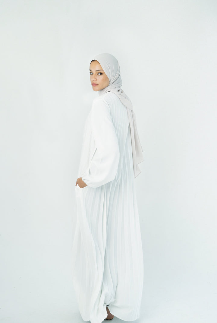 Fully pleated abaya C0108