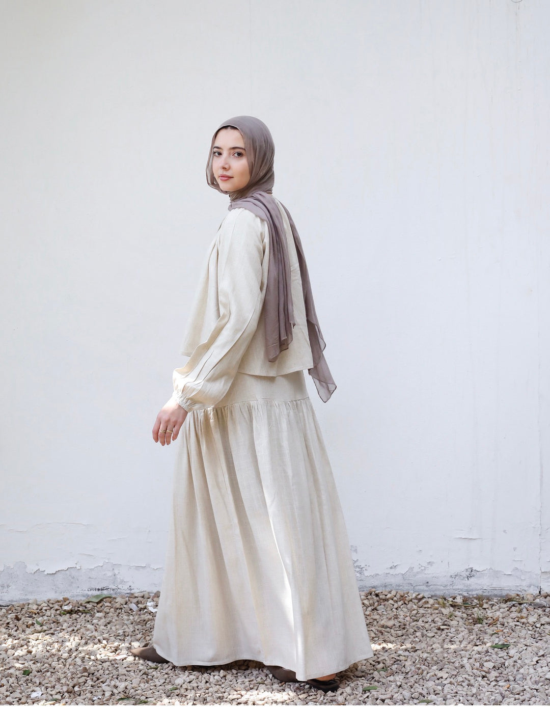 Layered Flow Linen Set C0510