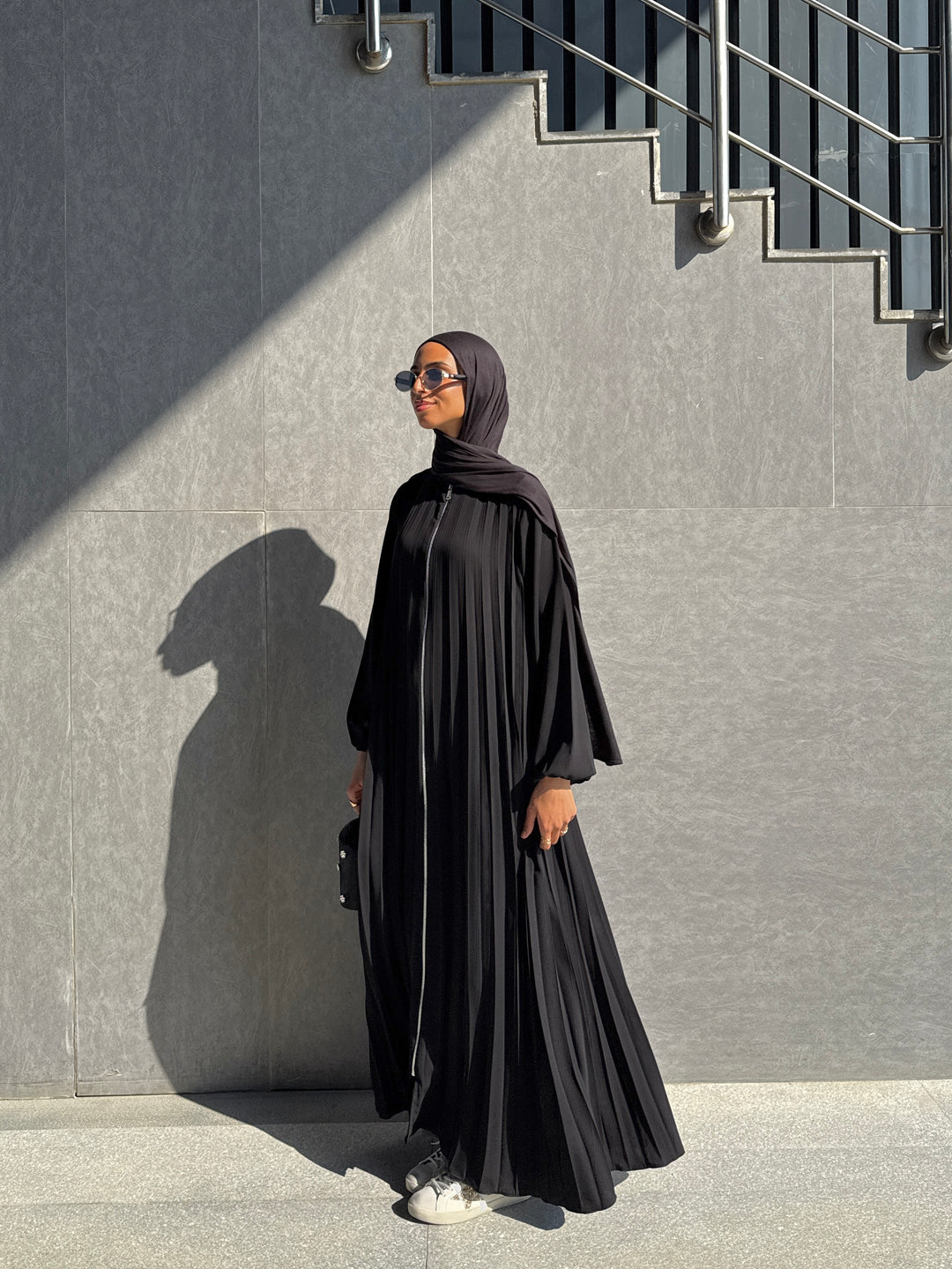 Fully pleated abaya C0108