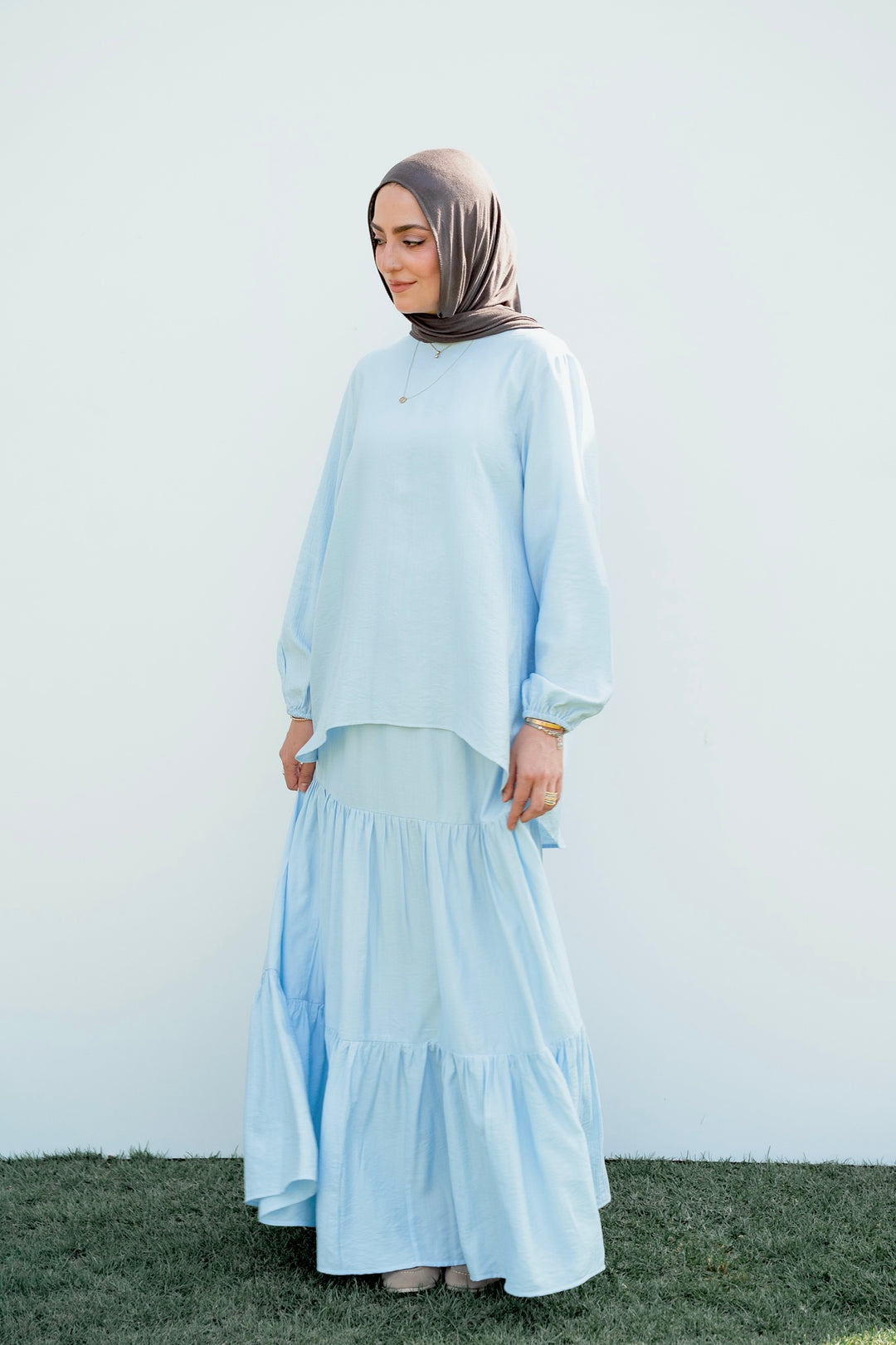 Flowing Layered Set C0534