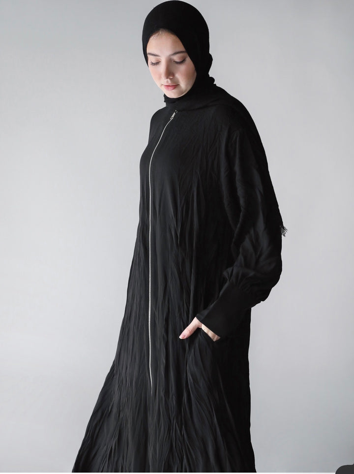 Crushed Zipped Abaya C0505