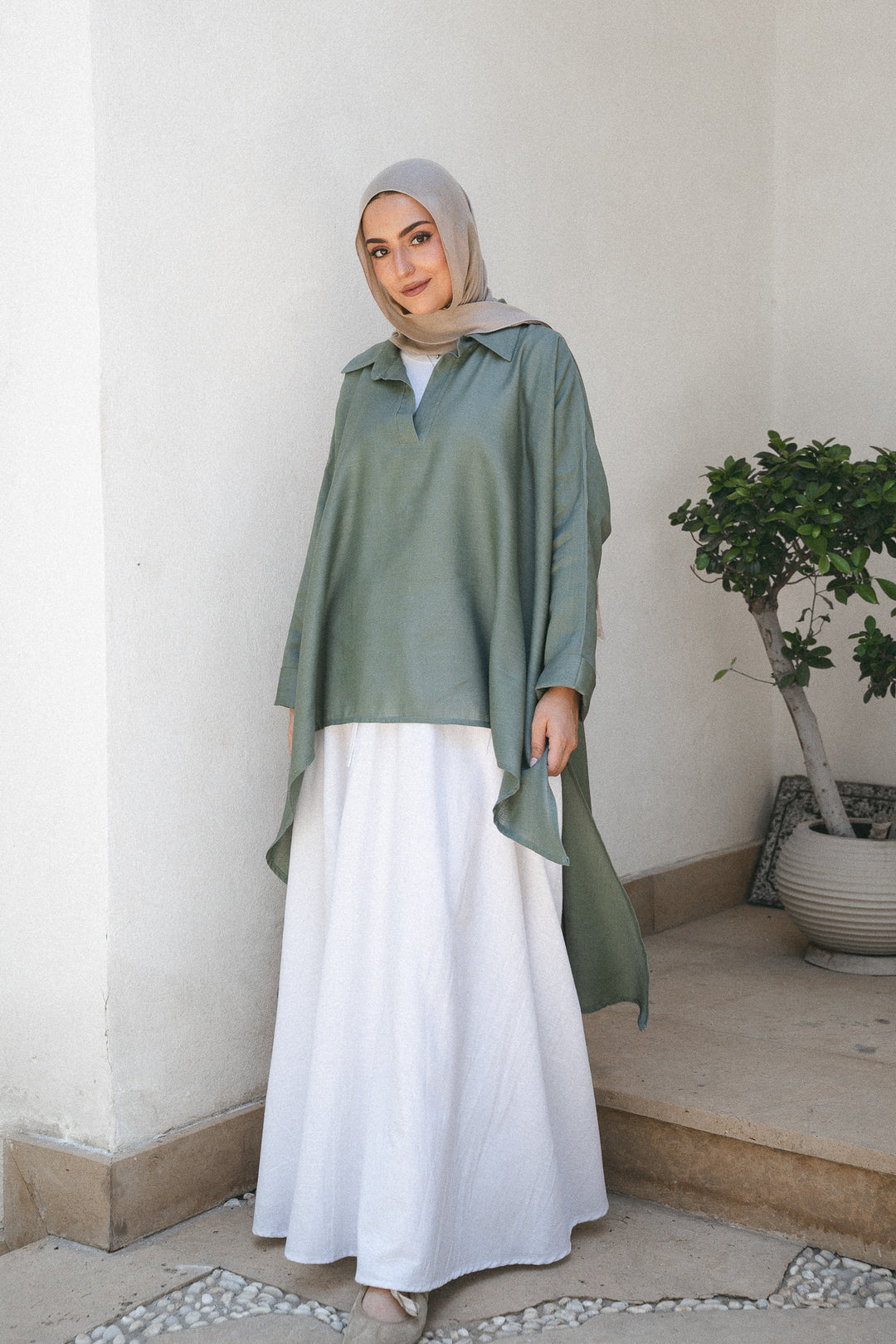 Flowing Linen Asymmetric Shirt c0554