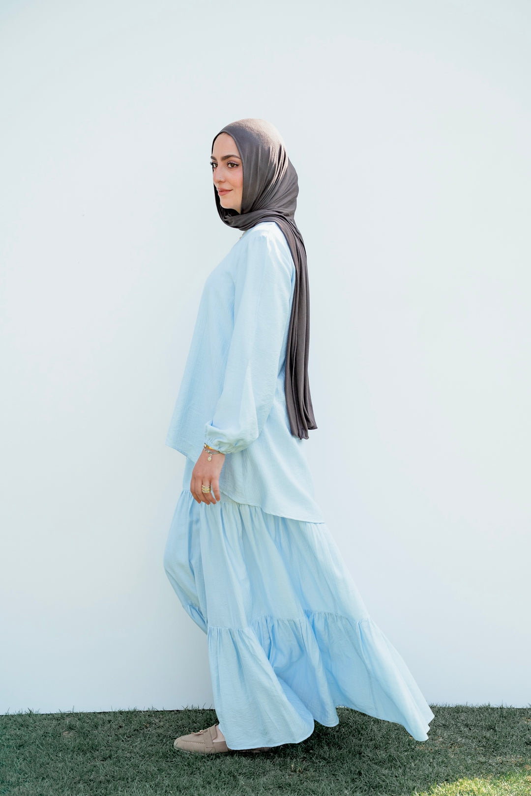 Flowing Layered Set C0534