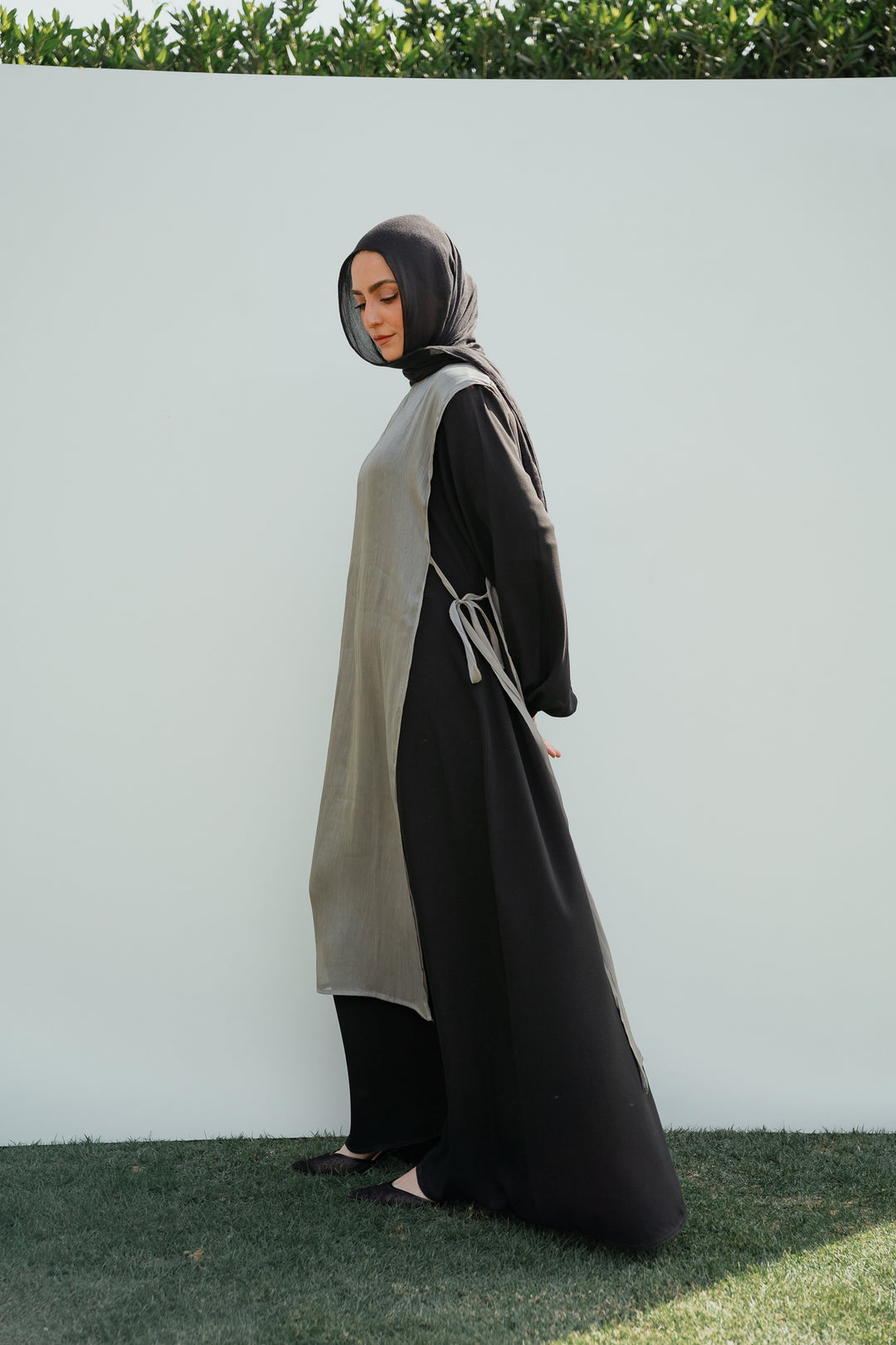 The Shimmer Cape C0528