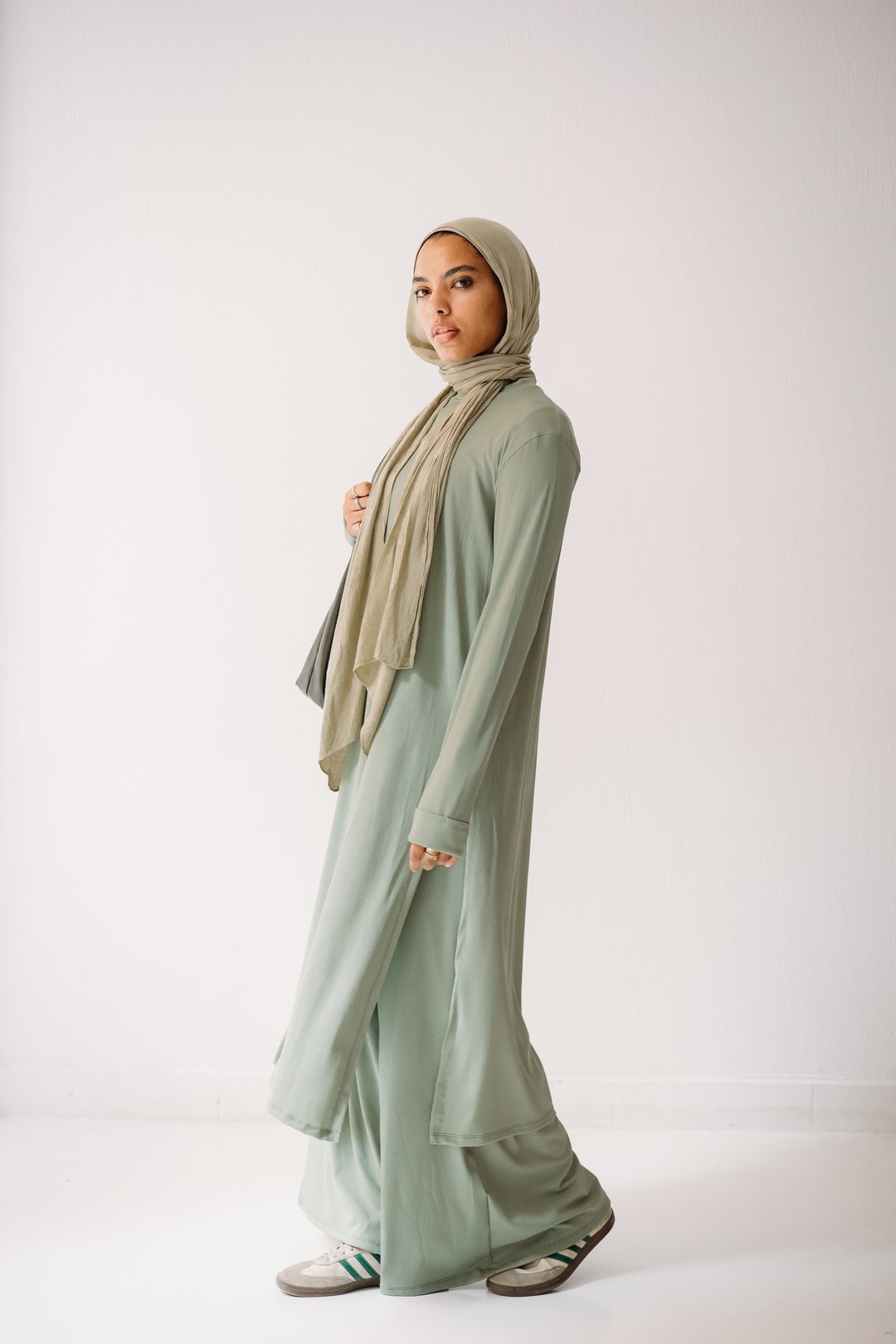 Ribbed open sided set C0294