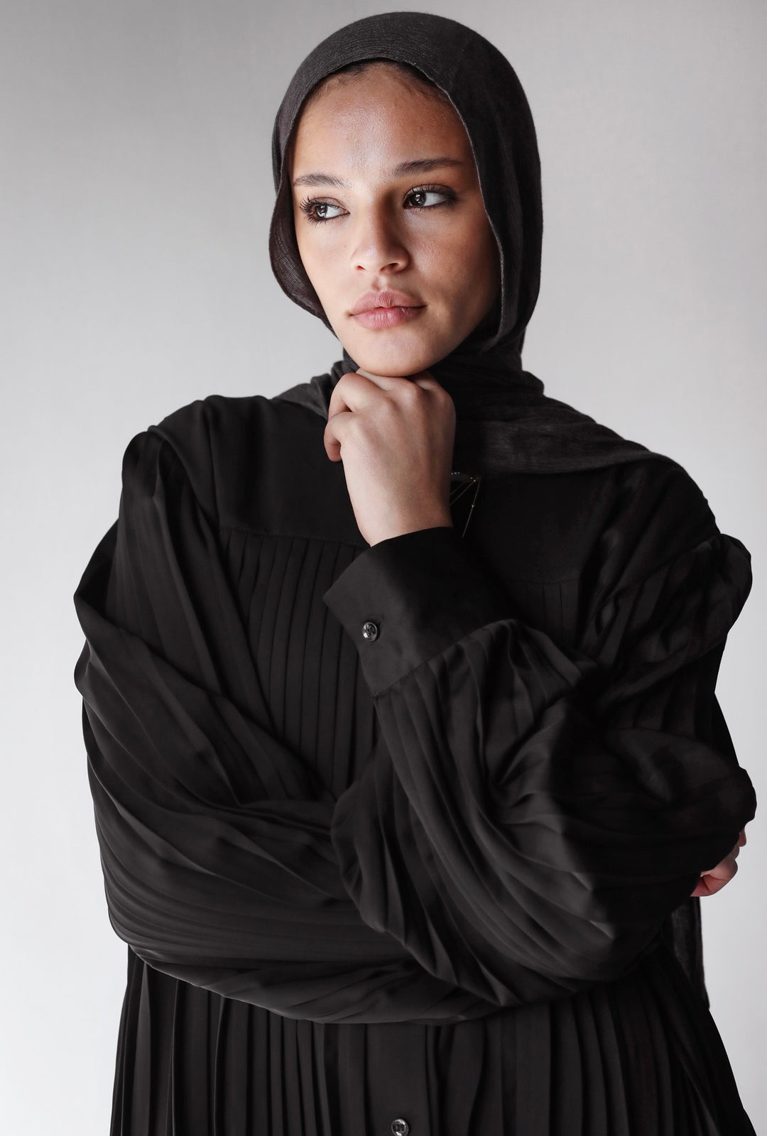 Buttoned flow abaya C0472