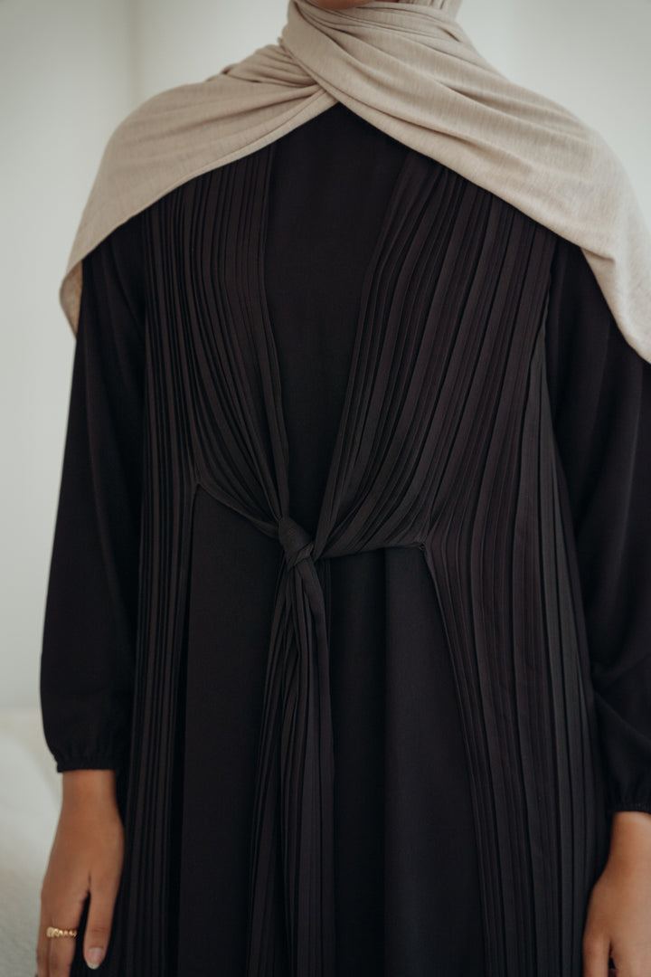 Pleated Knot Abaya C0425
