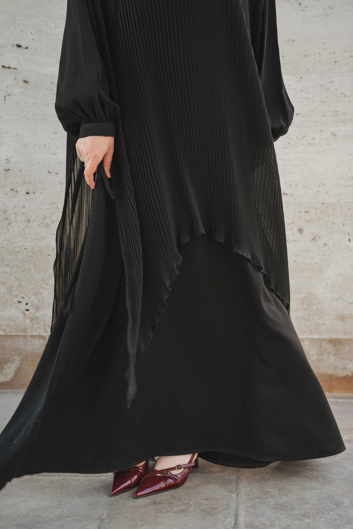Pleated Ribbons Cape C0529