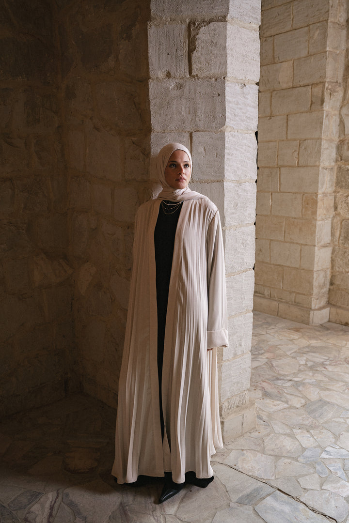Cloche pleated kaftan C0493