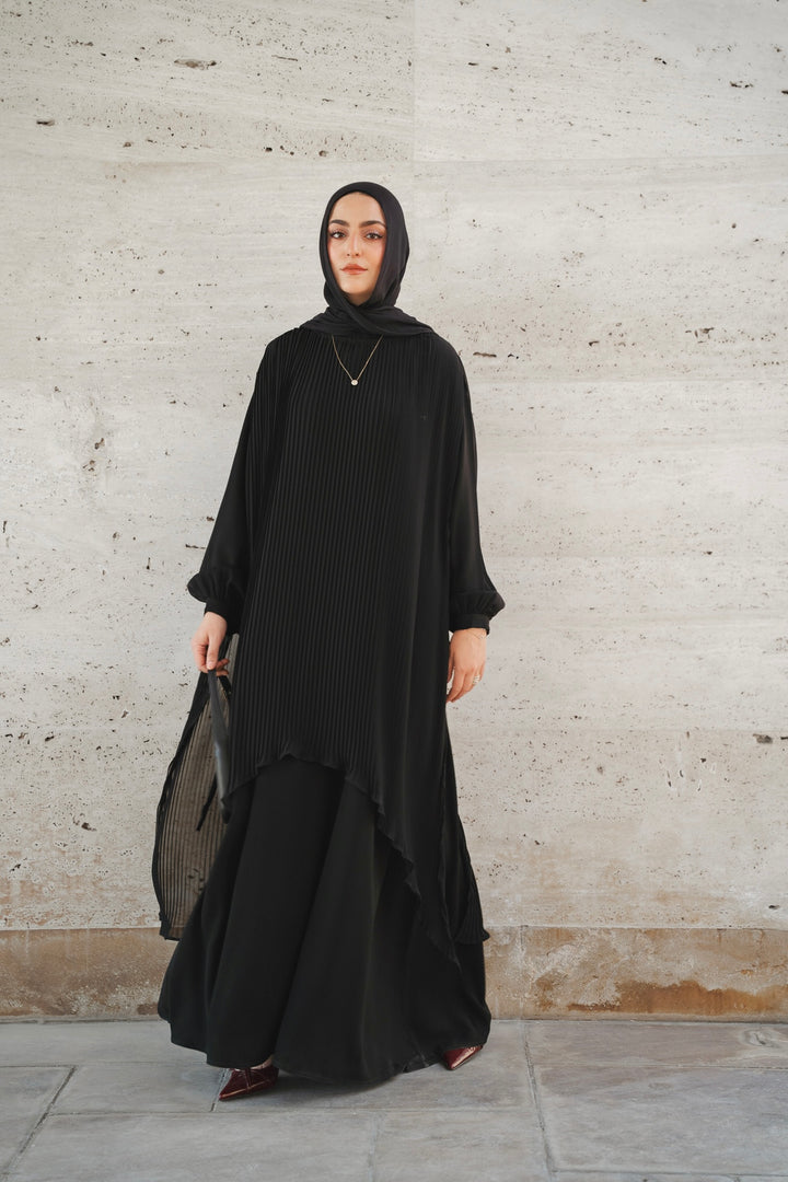 Pleated Ribbons Cape C0529