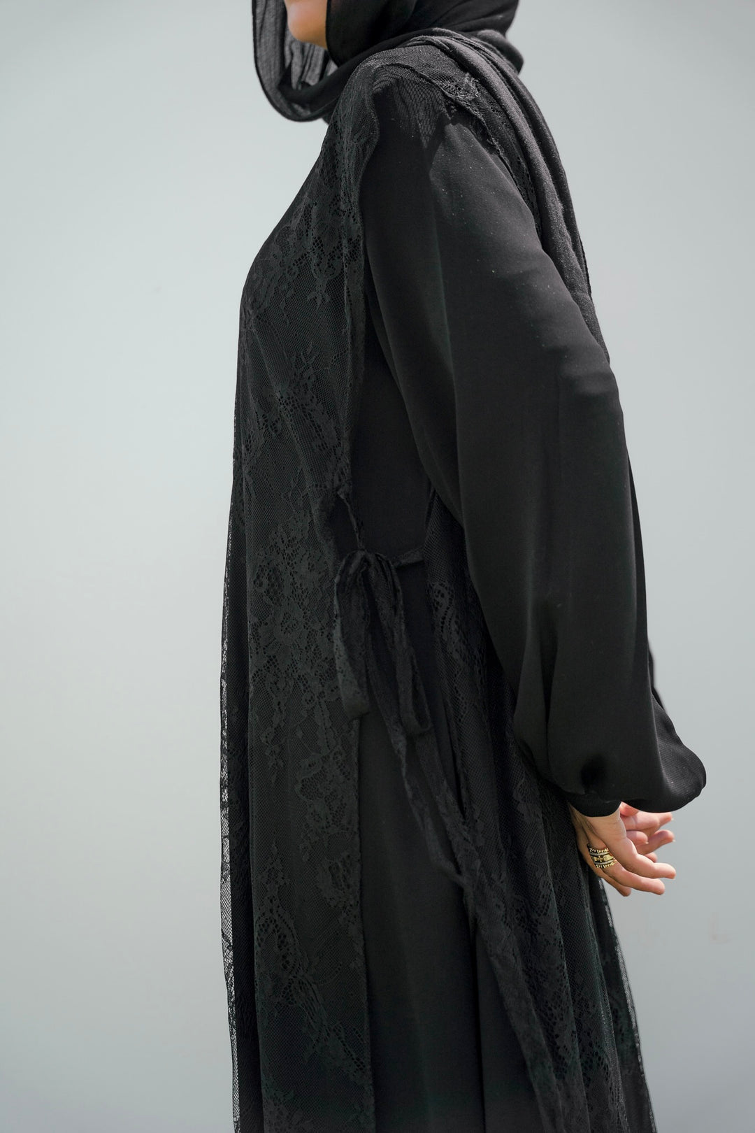 Lace Sleeveless Cape c0539