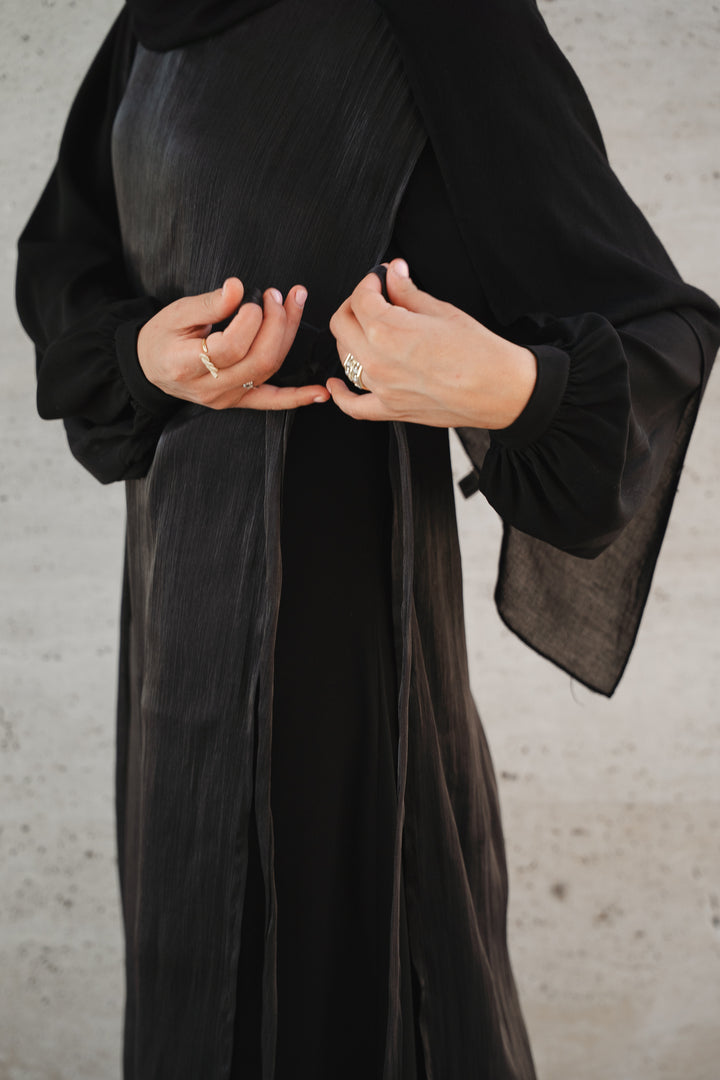 The Shimmer Cape C0528