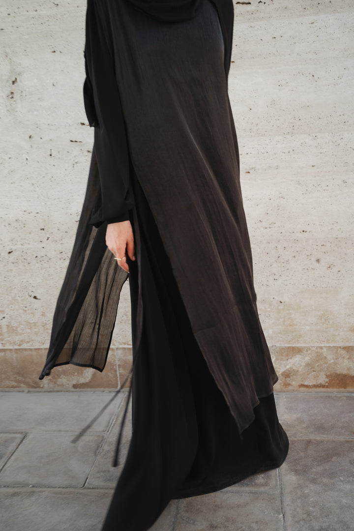 The Shimmer Cape C0528