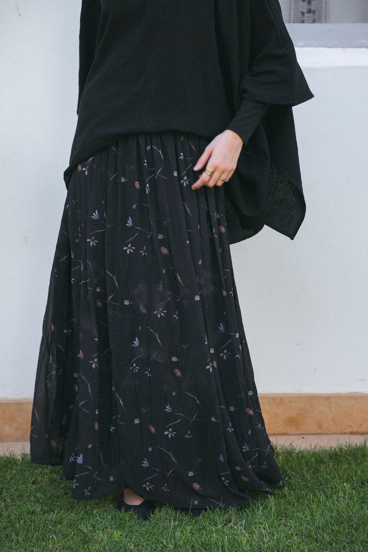 Crushed noire skirt c0567