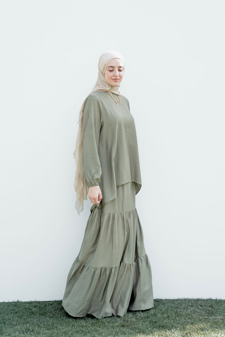 Flowing Layered Set C0534