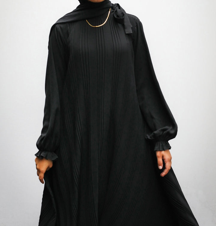 Asymmetrical pleated dress C0178