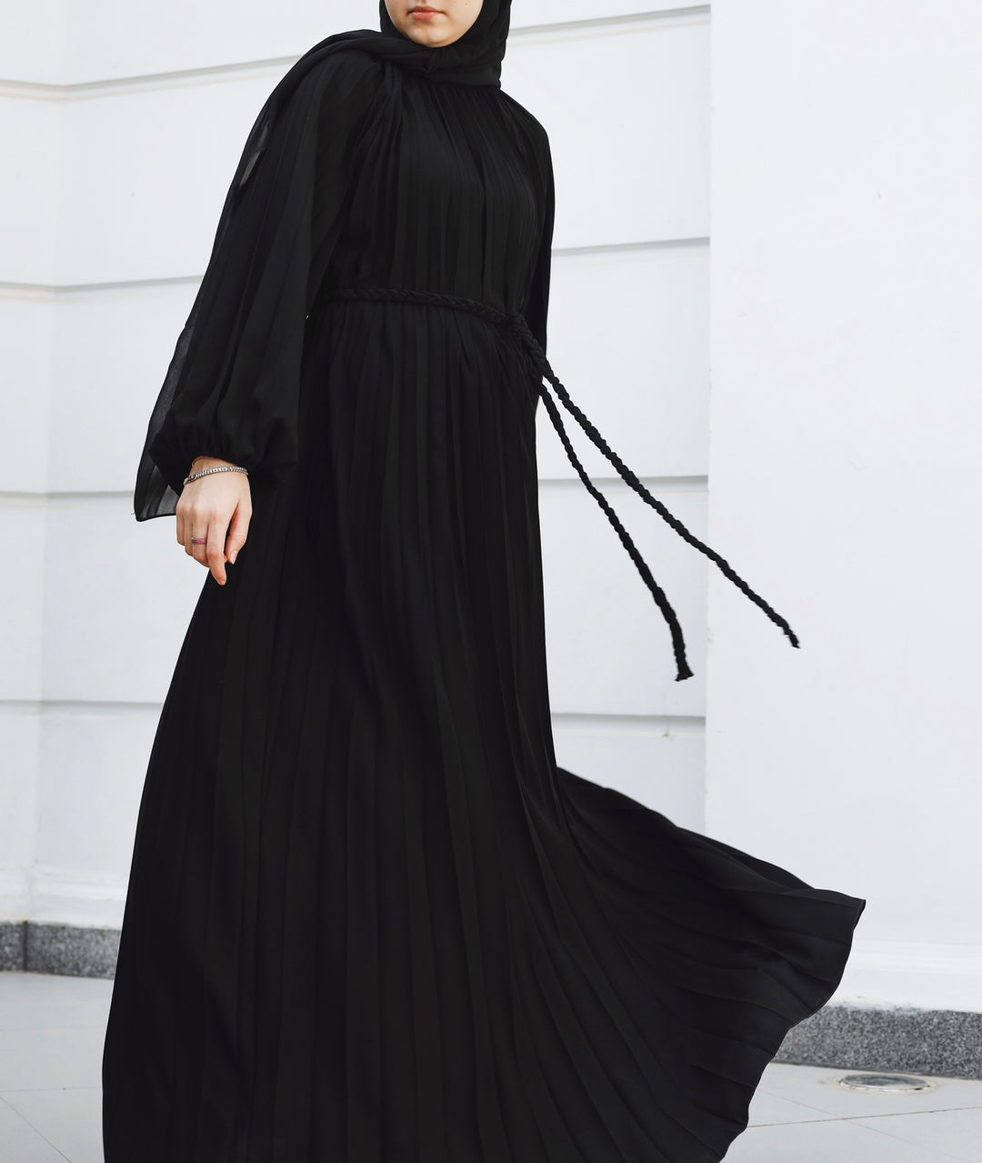 Pleated braids abaya C0171