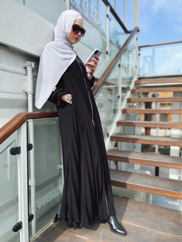 Fully pleated abaya C0108